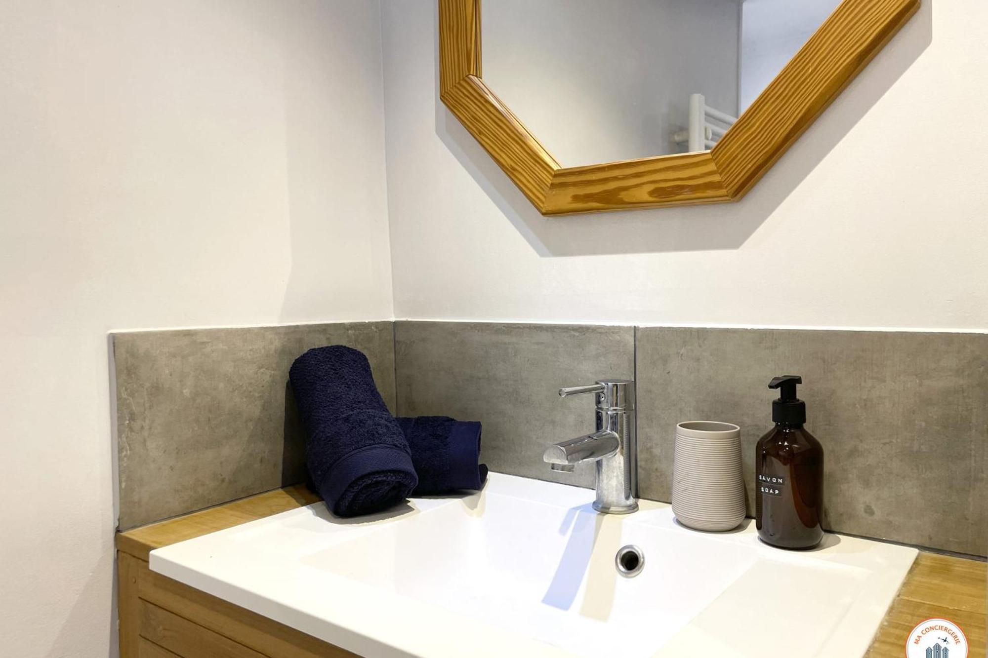 Le St-laurent - Magnifique Triplex - Calme Apartamento Caen